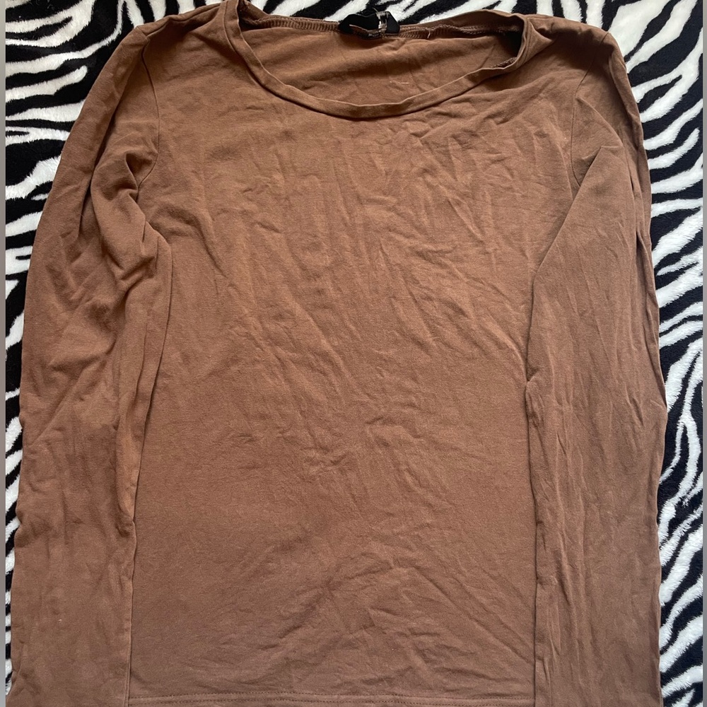 H&M brown crewneck long sleeve